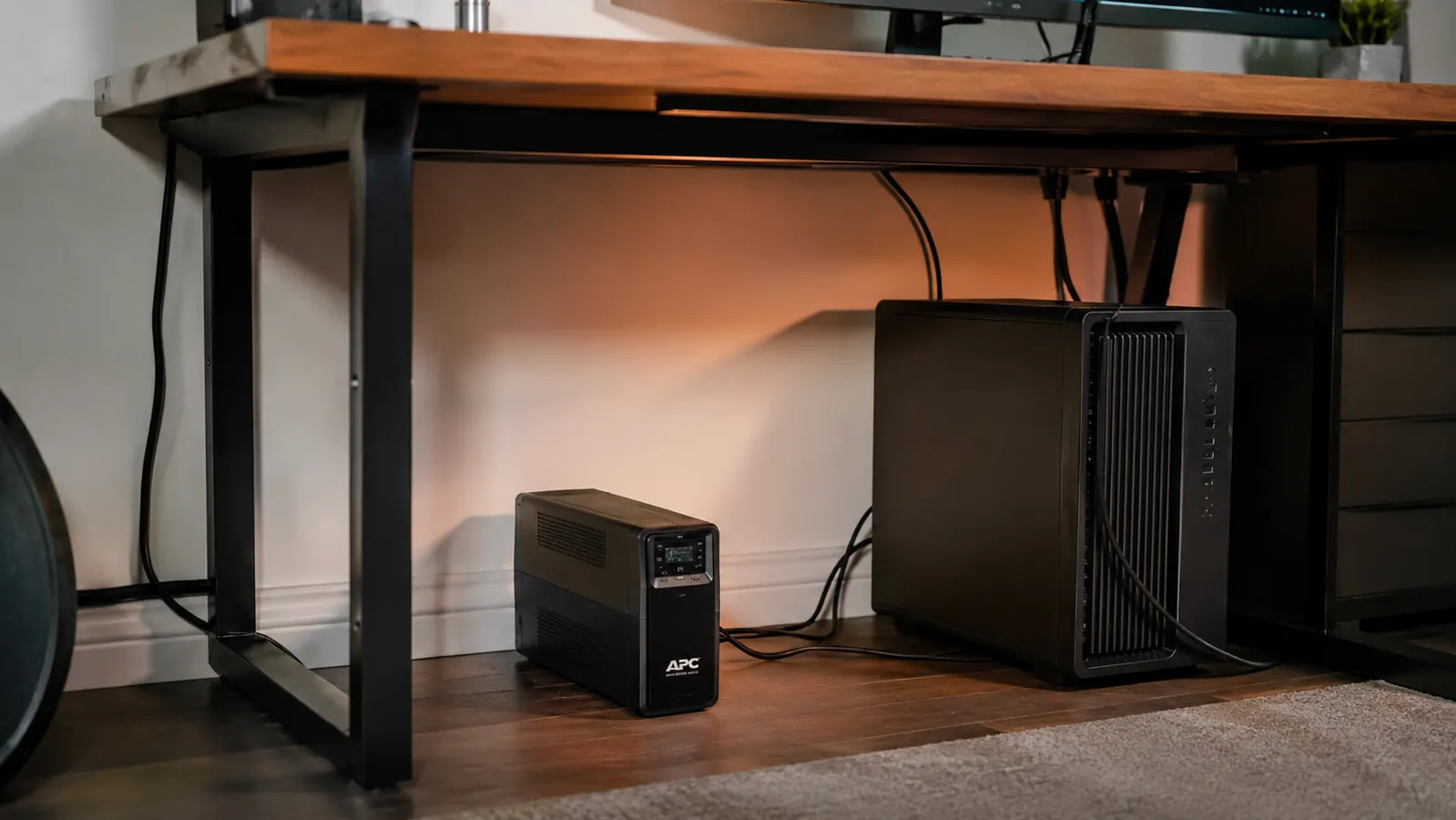 10 Reasons a Mini UPS Protects Your Home Office